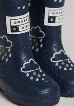 Load image into Gallery viewer, Grass &amp; Air Colour Changing Wellies Navy
